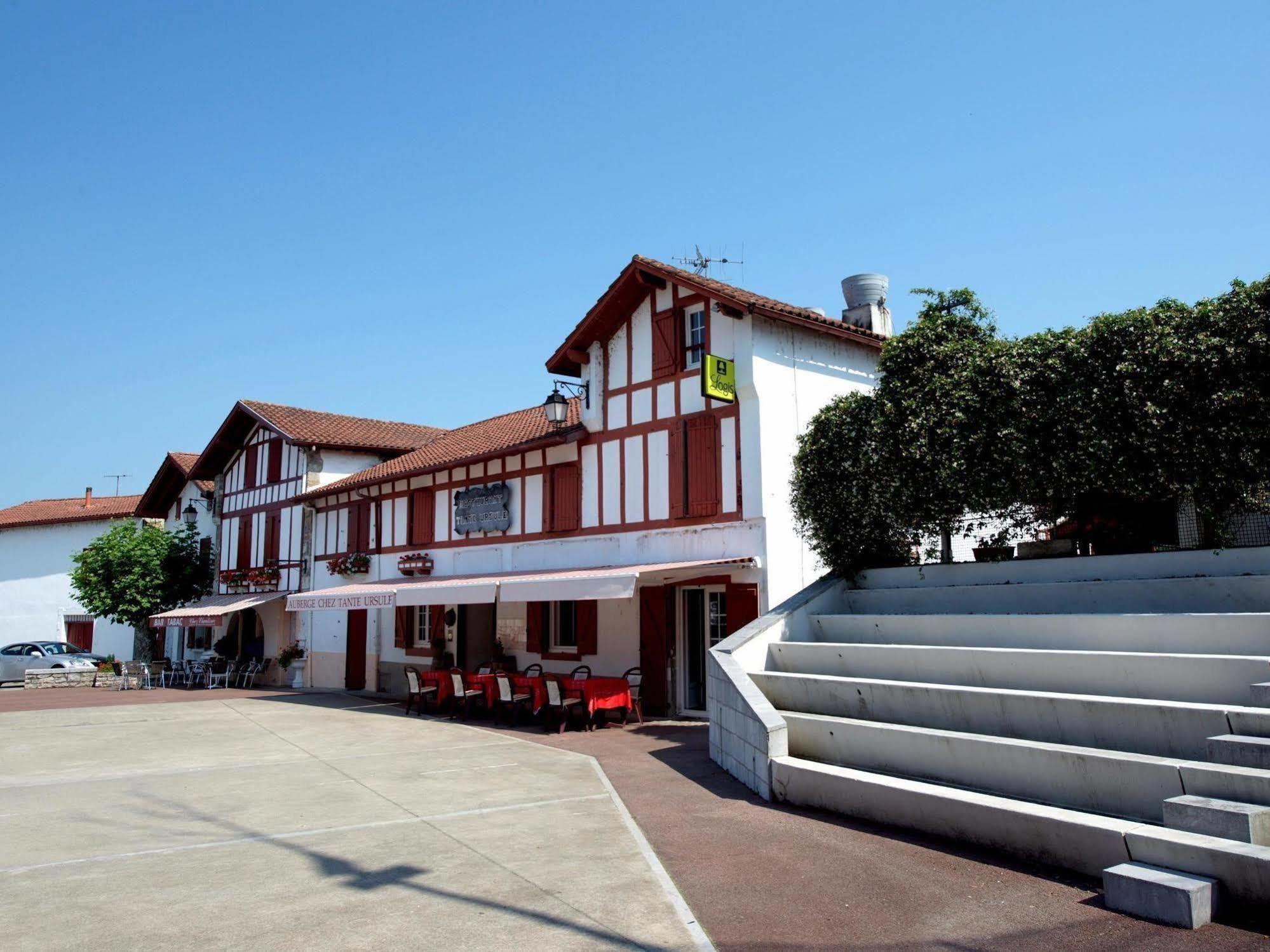 Auberge Chez Tante Ursule ก็องโบ-เล-แบ็ง ภายนอก รูปภาพ